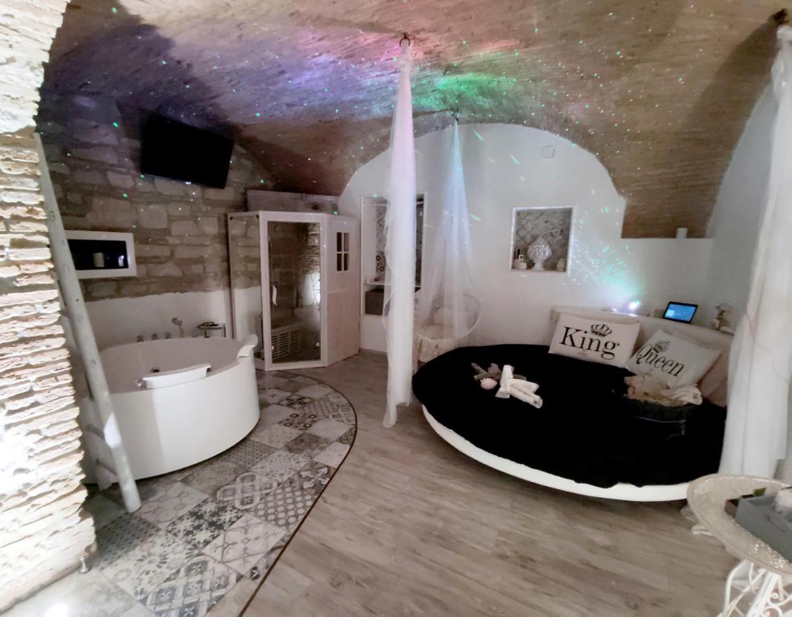 Venusuite Venosa - Luxury House, Spa & Relax - Екстериор снимка